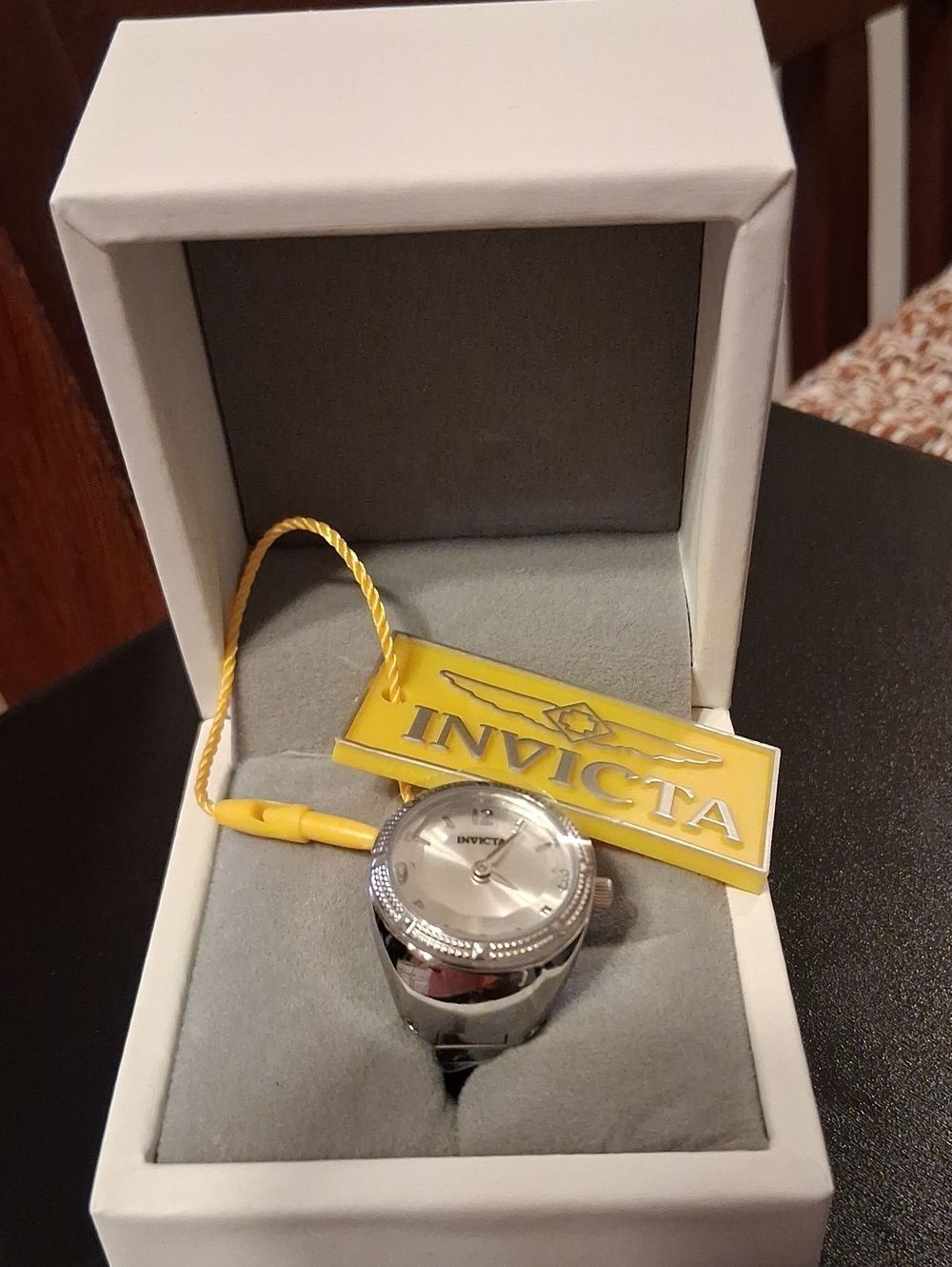 Ring Watch Angel Invicta Model 50640 Ladies Quartz